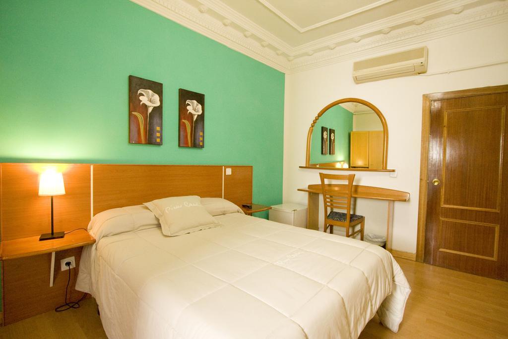 Hostal Trevinca 마드리드 외부 사진