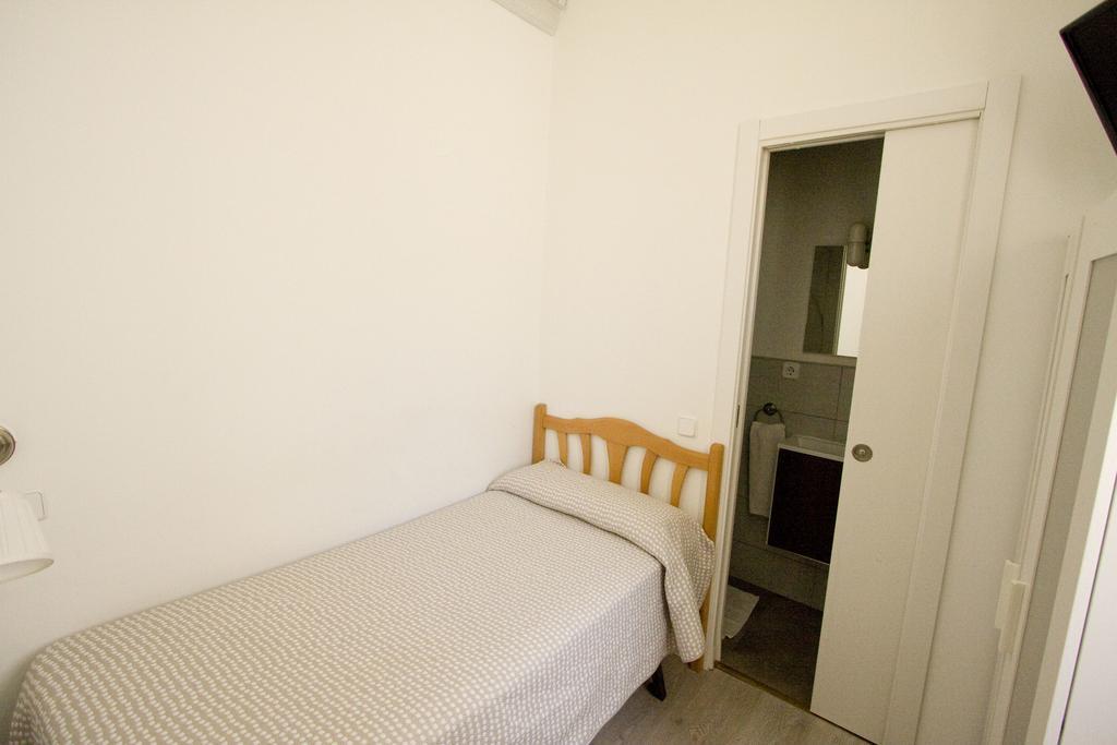 Hostal Trevinca 마드리드 외부 사진
