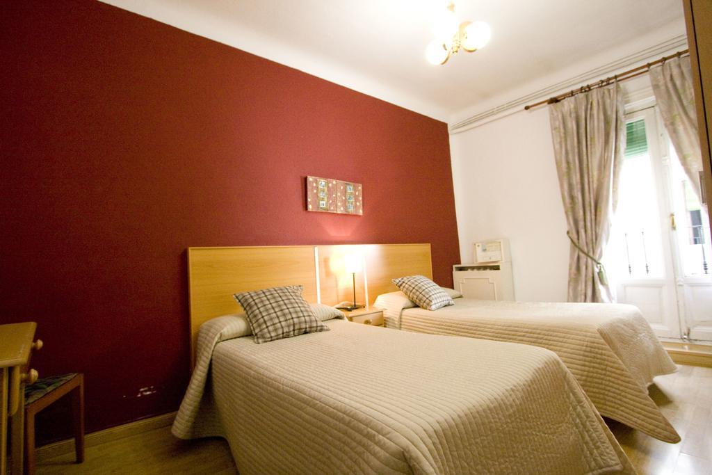 Hostal Trevinca 마드리드 외부 사진