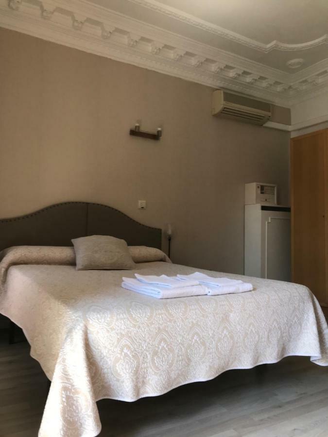 Hostal Trevinca 마드리드 외부 사진