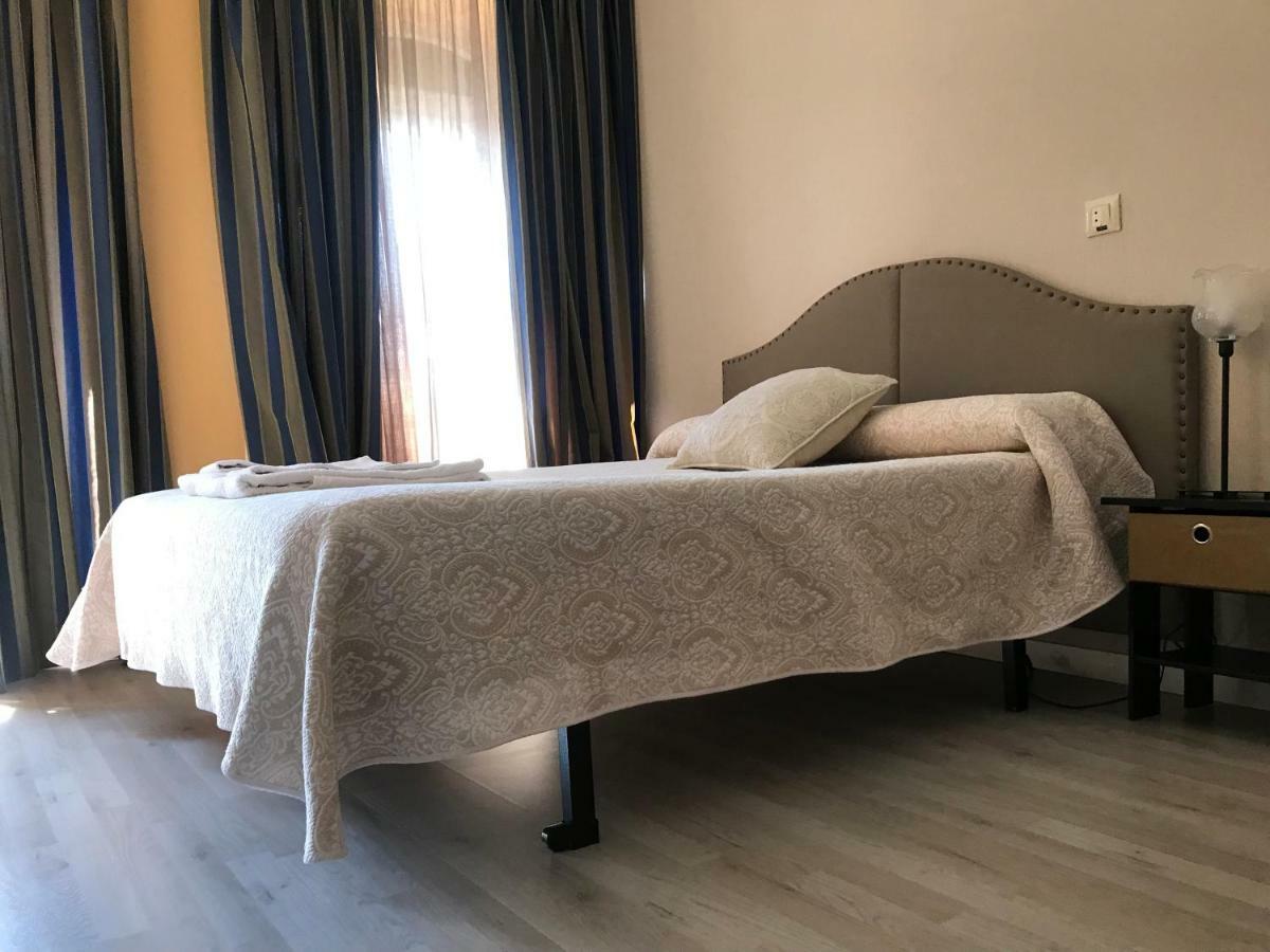 Hostal Trevinca 마드리드 외부 사진
