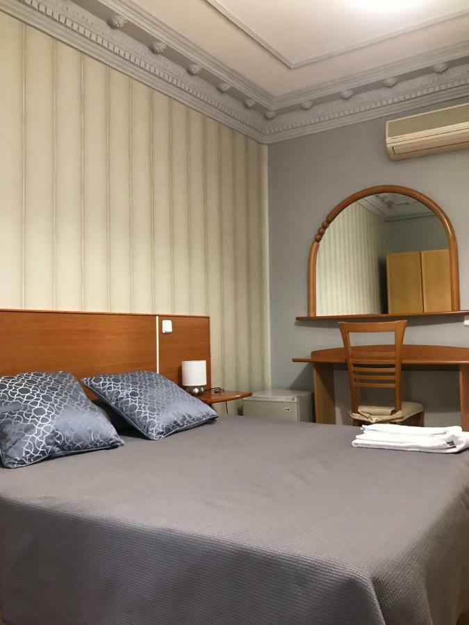 Hostal Trevinca 마드리드 외부 사진